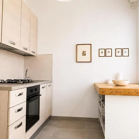 Monte Goj Con Posto Auto E Aria Condizionata Apartman Como