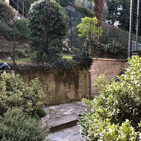 Monte Goj Con Posto Auto E Aria Condizionata Lägenhet Como